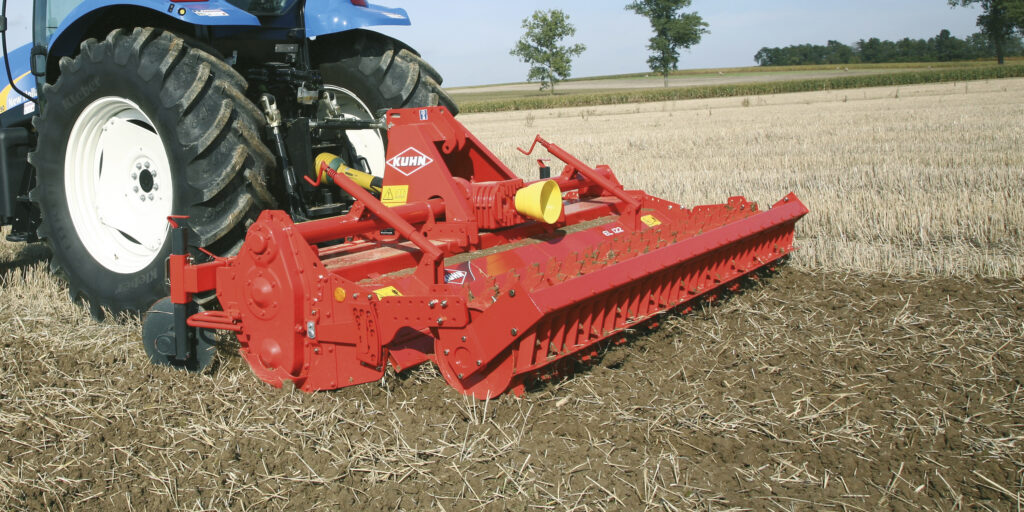 KUHN EL 122 rotorfræser KUHN fræsere - for traktorer op til 125 hk Op til 125 hk. Arbejdsbredde 2,50-3,00 m. ﻿Arbejdsdybde 8-23 cm. Mulighed for såmaskine.