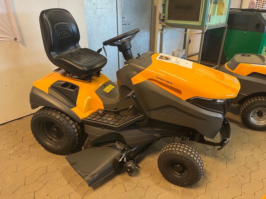 Stiga Tornado 7108 W multiclip og sideudkast
